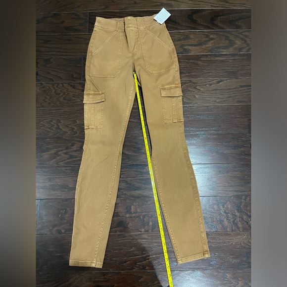 Spanx Stretch Twill Cargo Pant Honey Glow Size Medium Tall NEW - Picture 5 of 11